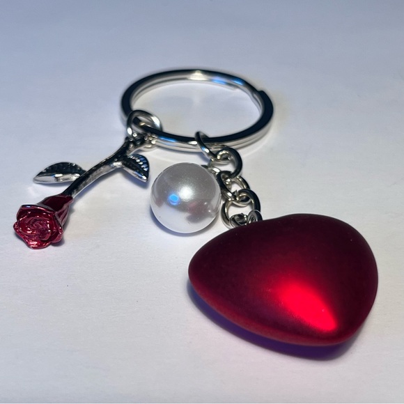 Rose and Heart Bag Charm / Keychain - Picture 6 of 8
